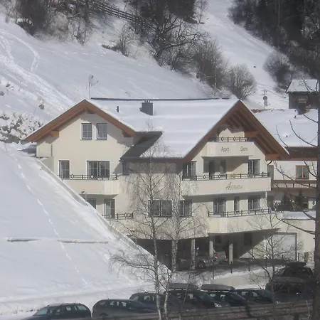 Garni Astrada