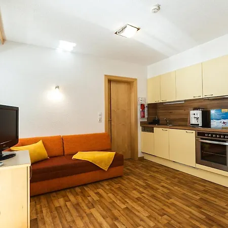 Garni Astrada 招待所 卡普尔