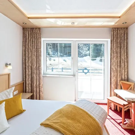 Garni Astrada 招待所 卡普尔