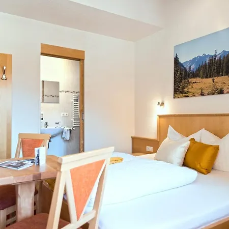 Garni Astrada 招待所 卡普尔