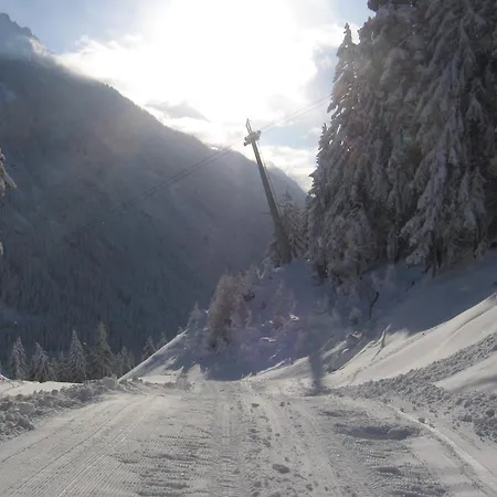 招待所 Garni Astrada